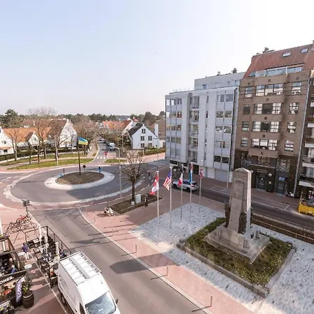 Spacious Apartment With Cosy Interior In The Center Of Knokke * クノック・ヘイスト